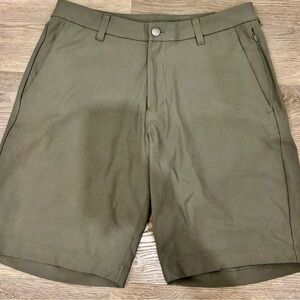 ABC Classic-Fit Short 9" green